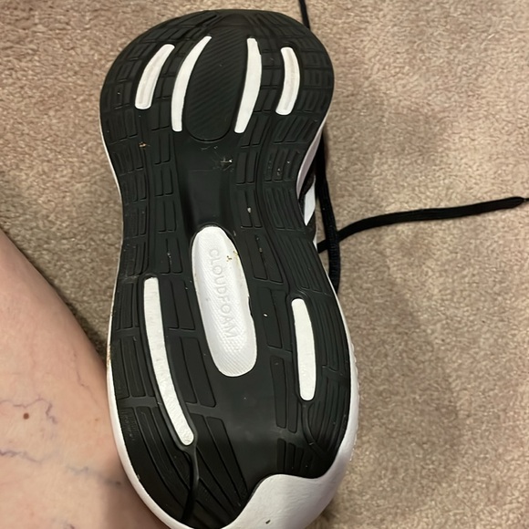 Adidas size 7 cloud foam black & white - Picture 3 of 4